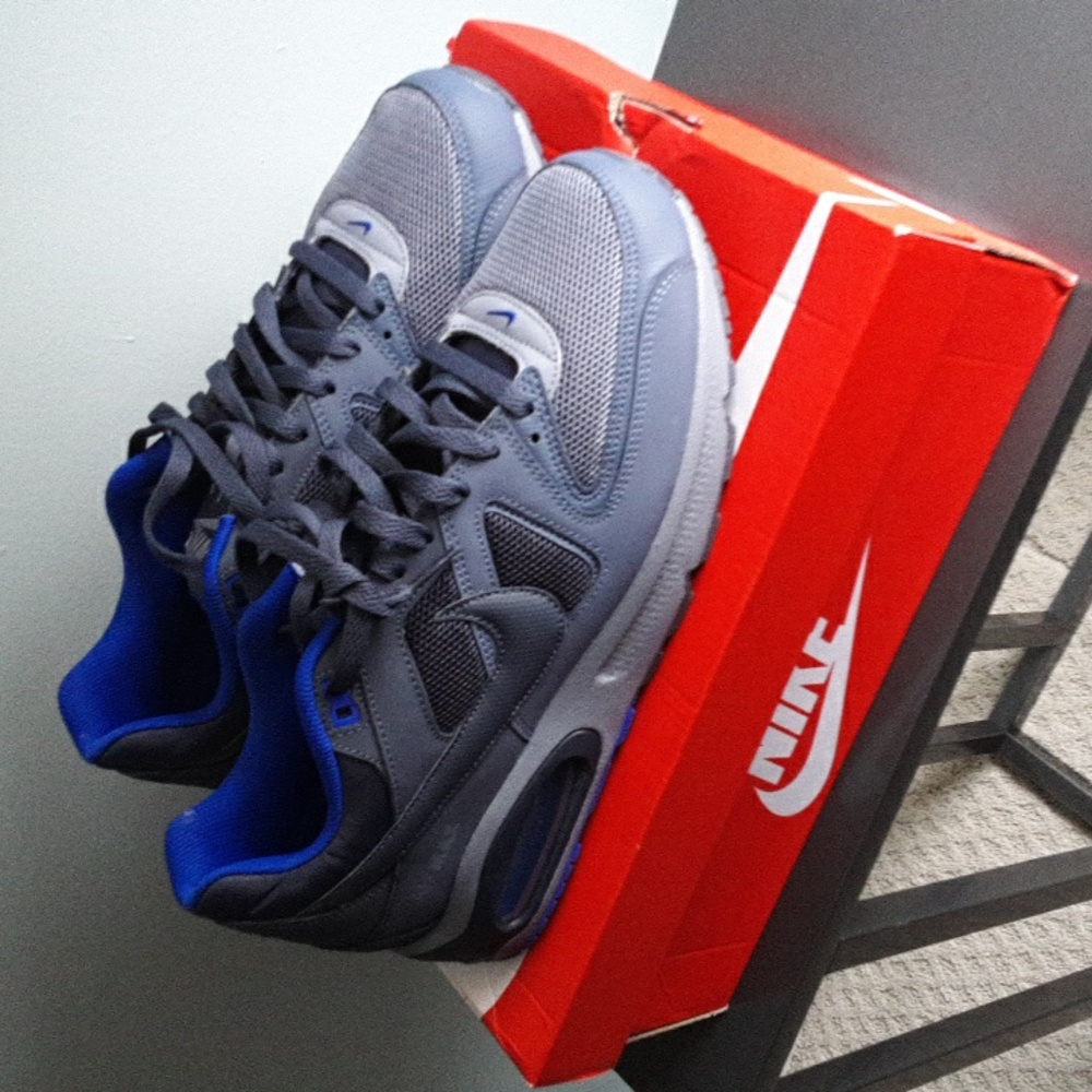Nike airmax command